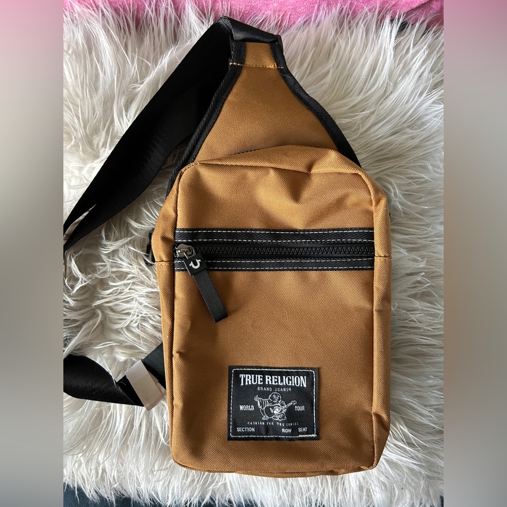 M Brown TR True Religion Convertible Shoulder Bag. Brand New! Convertible strap